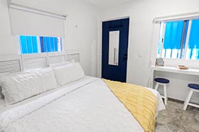 Estrella-Private Eficiency Masterbedroom w/ kitchenette, bathroom & shower near to the beach.